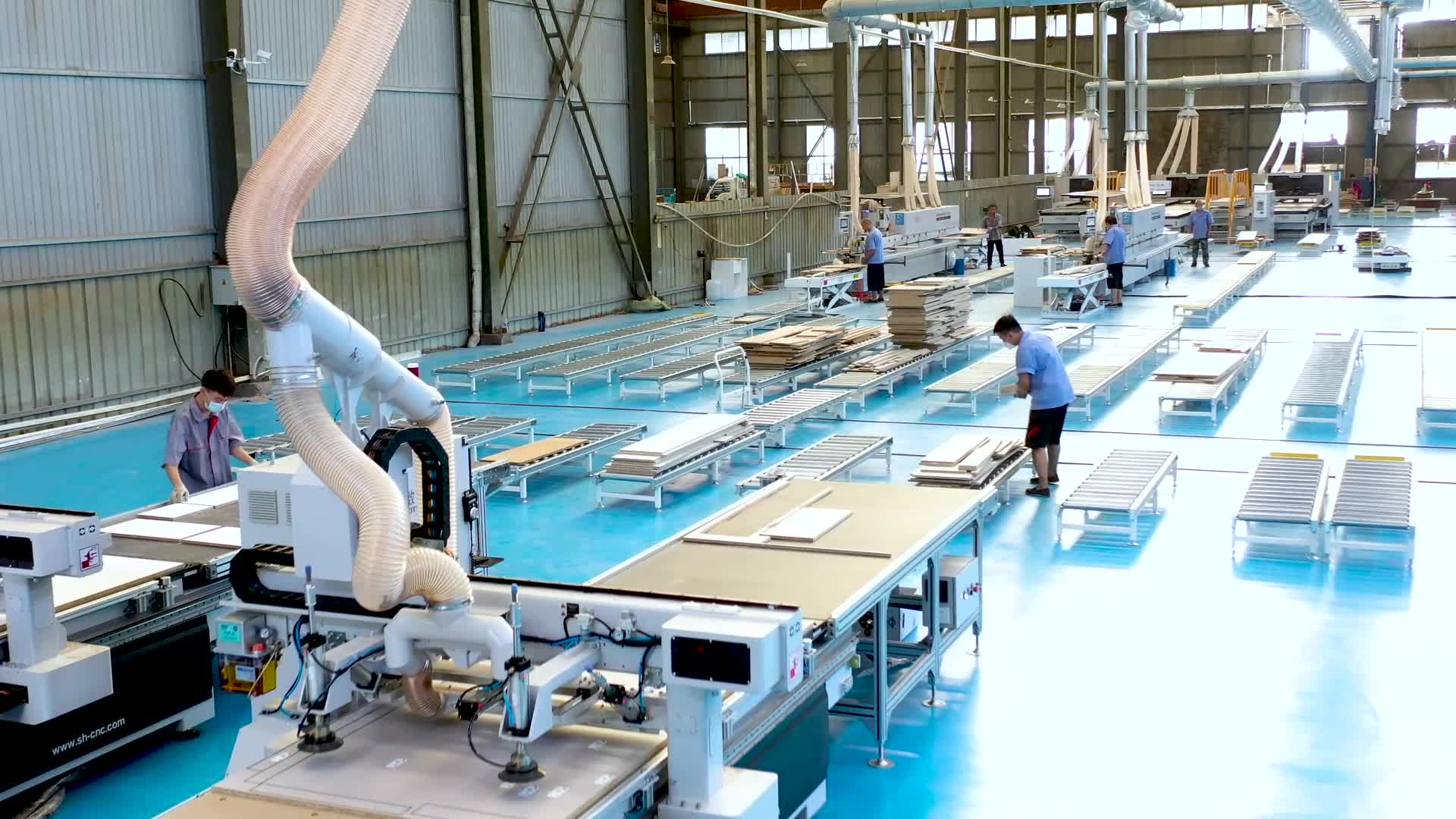 Excitech CNC innoverer kontinuerlig i automatisert og intelligent produksjon.